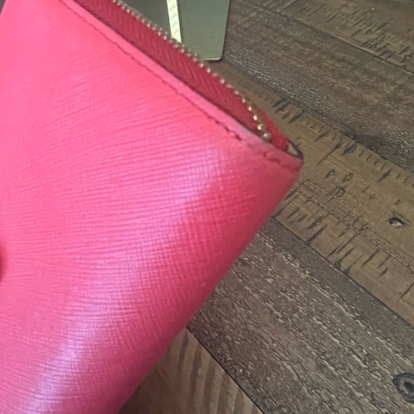 MCM Vibrant Red and Orange Zipparound Wallet - Picture 5 of 7